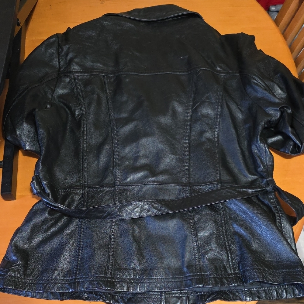 Wilsons Leather Women's Black Jacket - Picture 2 of 4